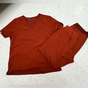 Women’s Figs Scrub set